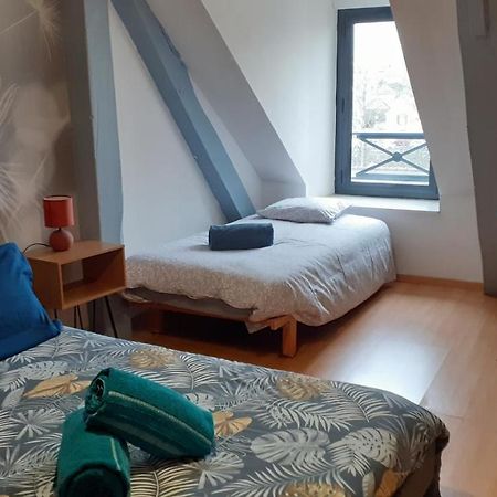 Appartement rien que pour vous proche centre ville Laval  Extérieur photo